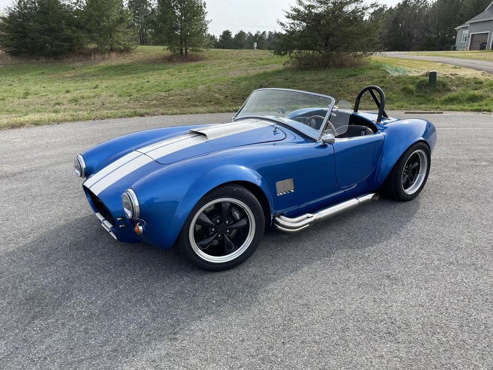Shelby Cobra Replica - Image 2 of 31