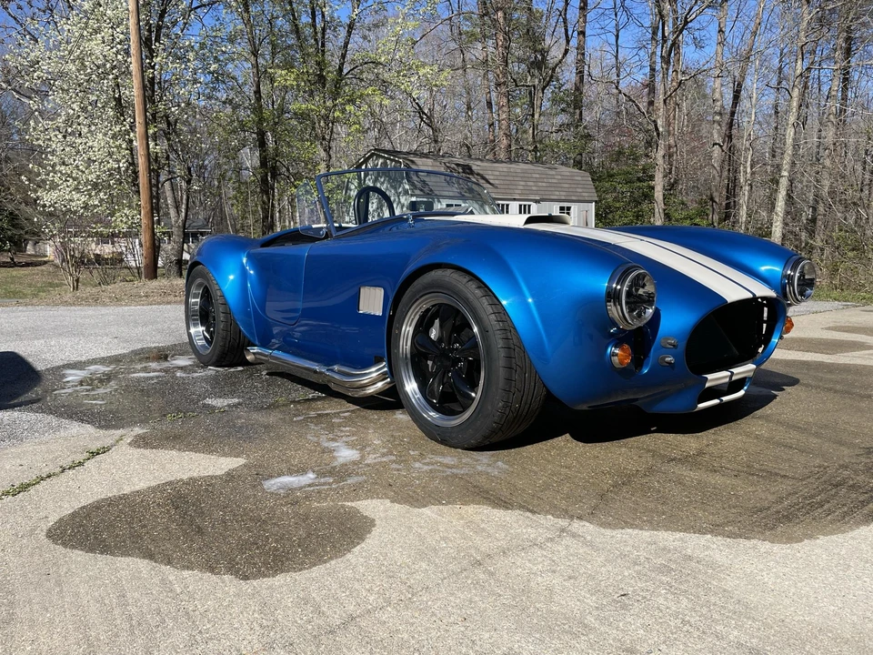 Shelby Cobra Replica - Image 9 of 31
