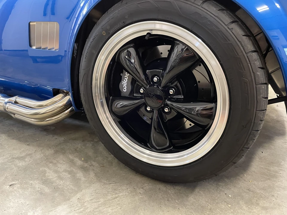 Shelby Cobra Replica - Image 27 of 31