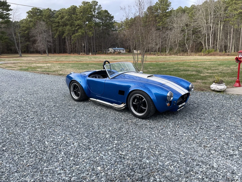 Shelby Cobra Replica - Image 15 of 31