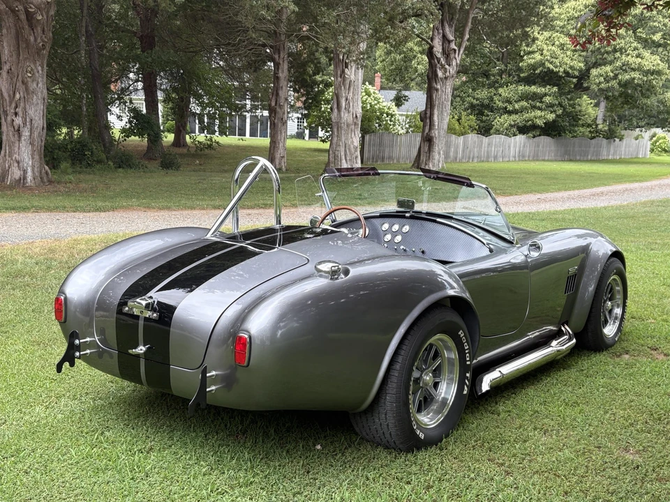 Shelby Cobra Replica - Image 9 of 31