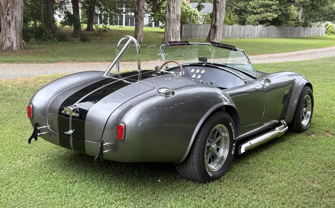 Shelby Cobra Replica - Image 8 of 31