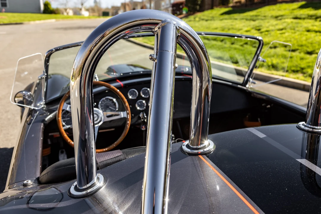 Shelby Cobra Replica - Image 17 of 31