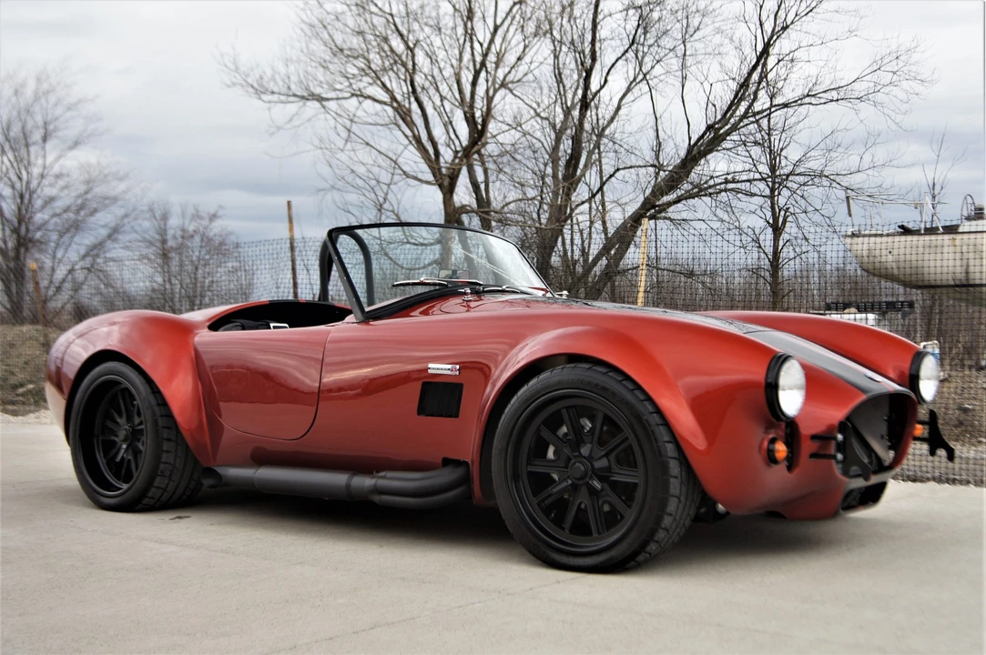 Shelby Cobra Replica - Image 8 of 31