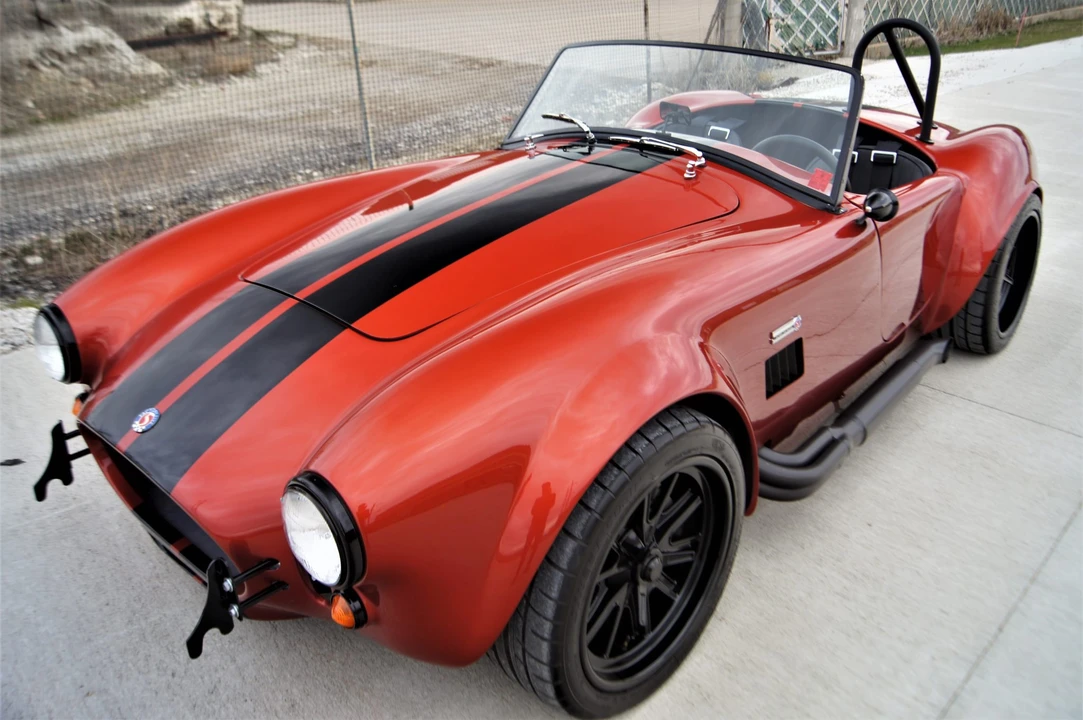Shelby Cobra Replica - Image 24 of 31