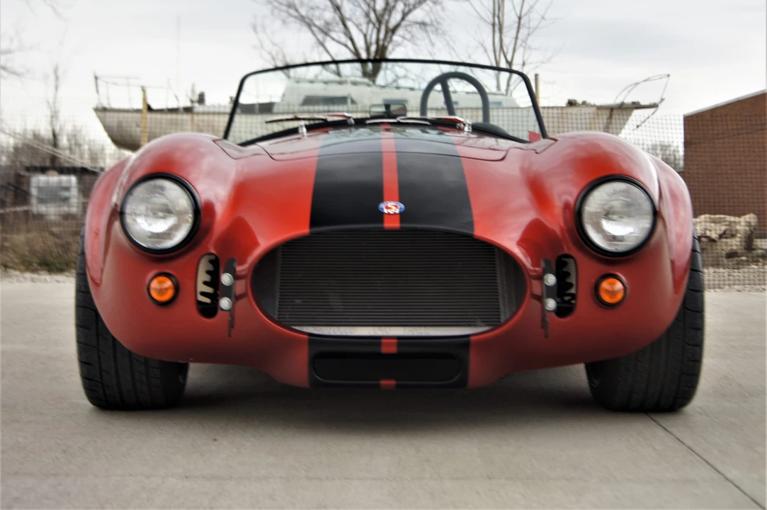 Shelby Cobra Replica - Image 15 of 31