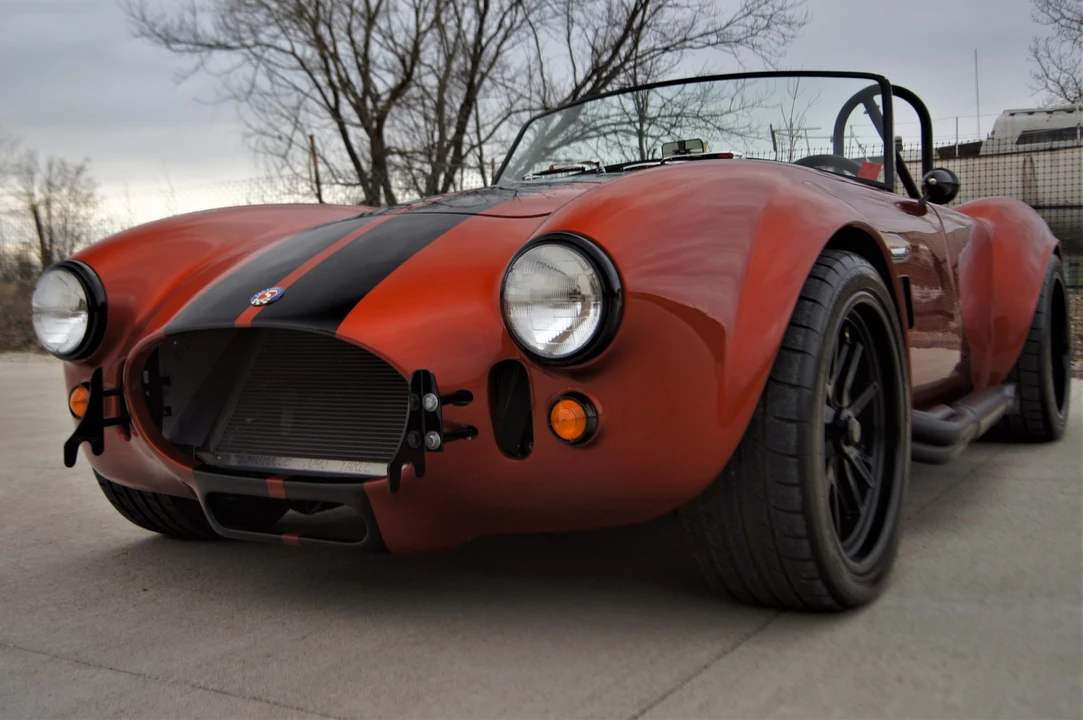 Shelby Cobra Replica - Image 17 of 31
