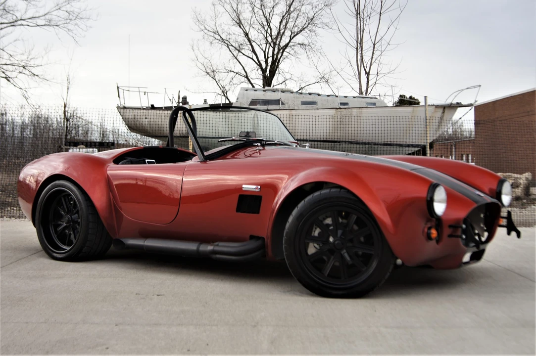 Shelby Cobra Replica - Image 6 of 31