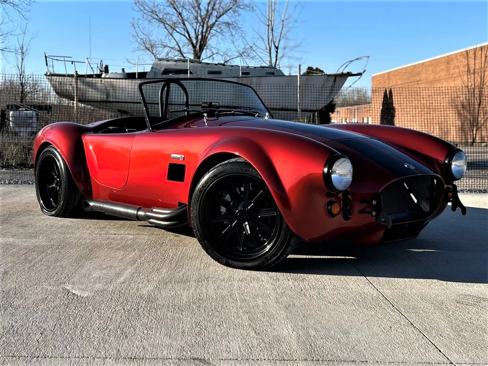 Shelby Cobra Replica - Image 3 of 31