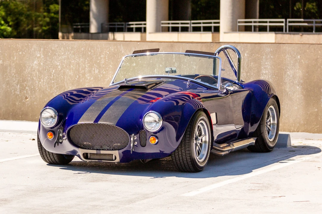Shelby Cobra Replica - Image 5 of 31