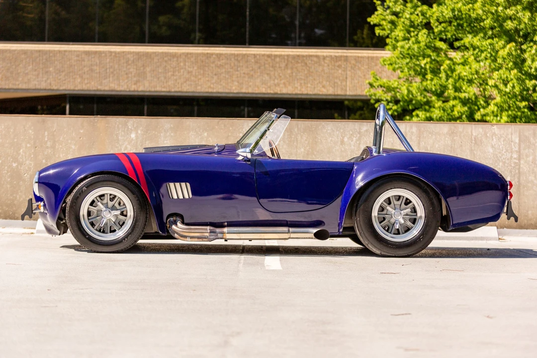 Shelby Cobra Replica - Image 6 of 31