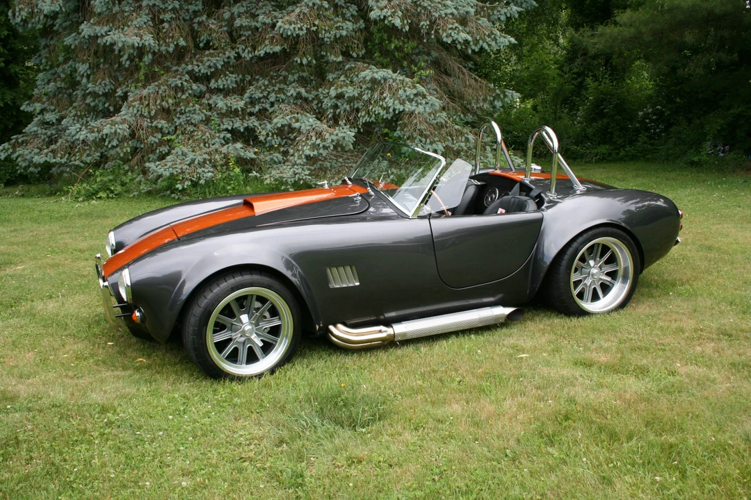 Shelby Cobra Replica - Image 4 of 31