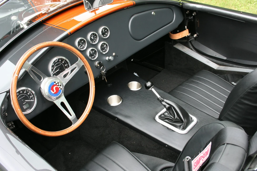 Shelby Cobra Replica - Image 28 of 31