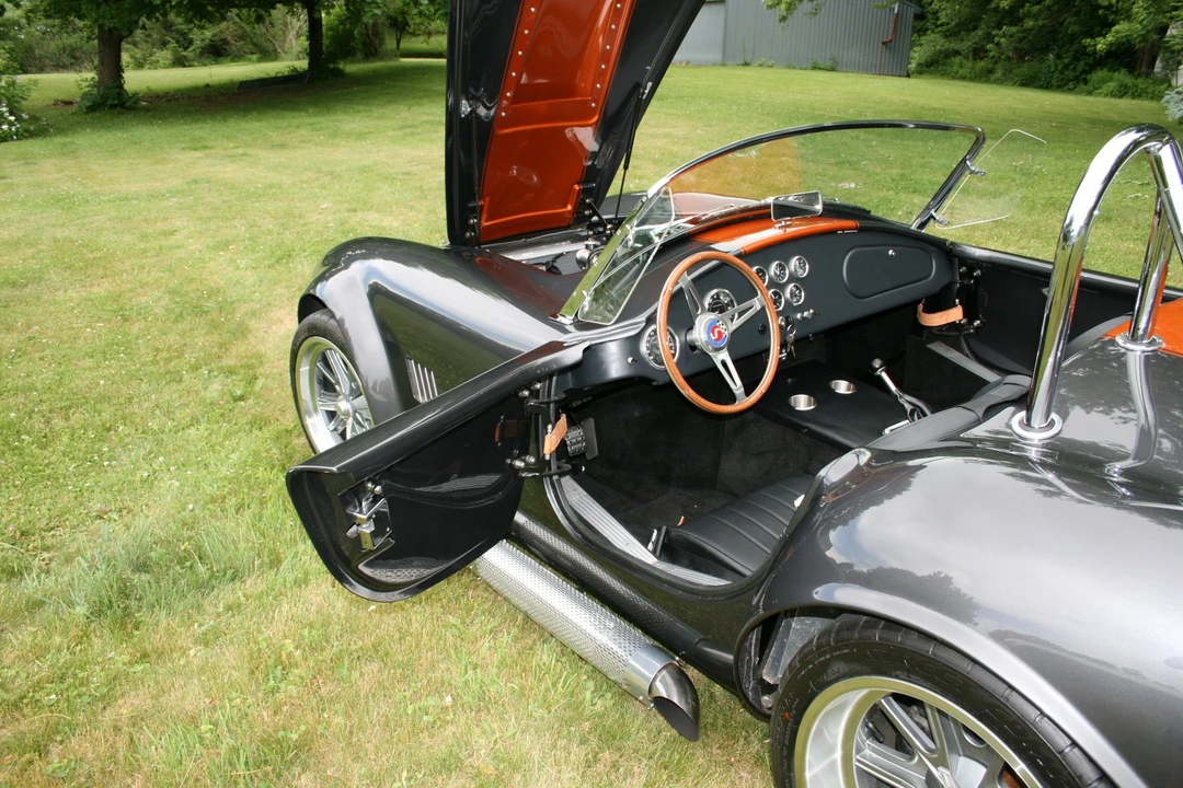 Shelby Cobra Replica - Image 22 of 31
