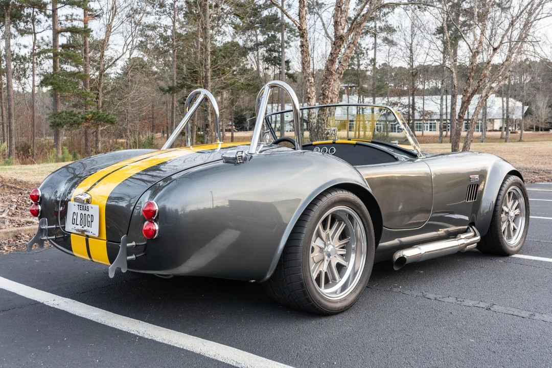 Shelby Cobra Replica - Image 6 of 31