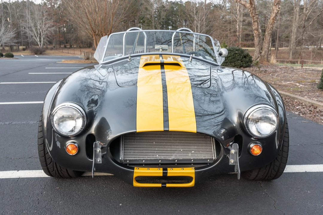 Shelby Cobra Replica - Image 8 of 31