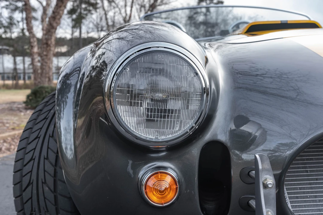 Shelby Cobra Replica - Image 17 of 31