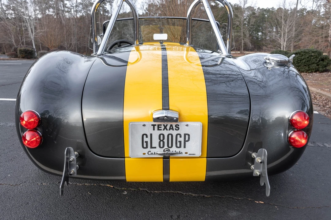 Shelby Cobra Replica - Image 9 of 31
