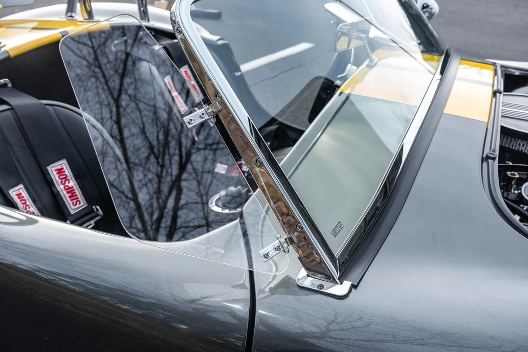 Shelby Cobra Replica - Image 23 of 31