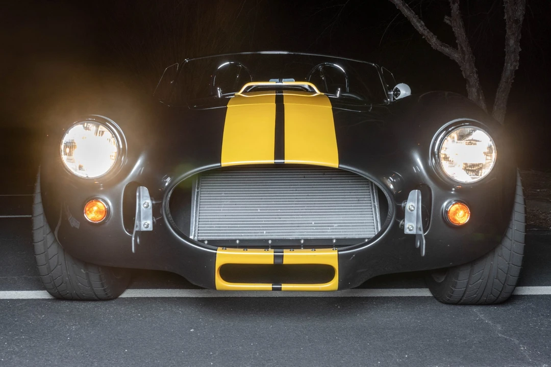 Shelby Cobra Replica - Image 14 of 31