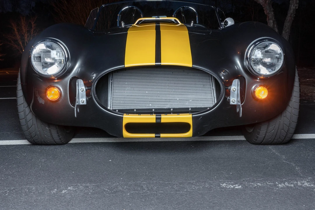Shelby Cobra Replica - Image 15 of 31
