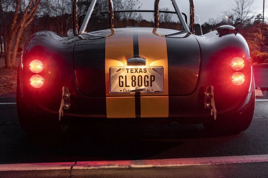 Shelby Cobra Replica - Image 16 of 31