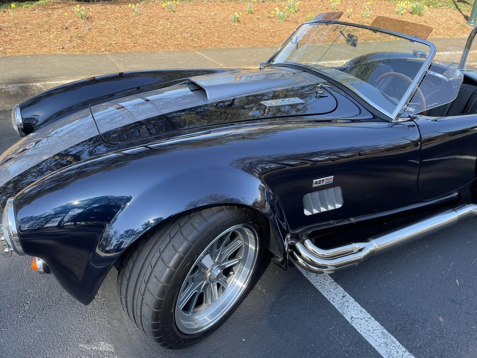 Shelby Cobra Replica - Image 17 of 31