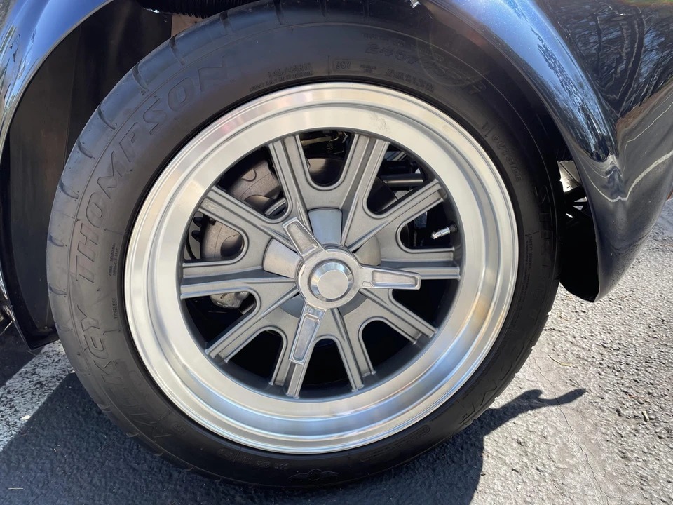 Shelby Cobra Replica - Image 28 of 31