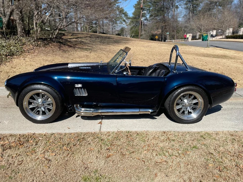 Shelby Cobra Replica - Image 11 of 31