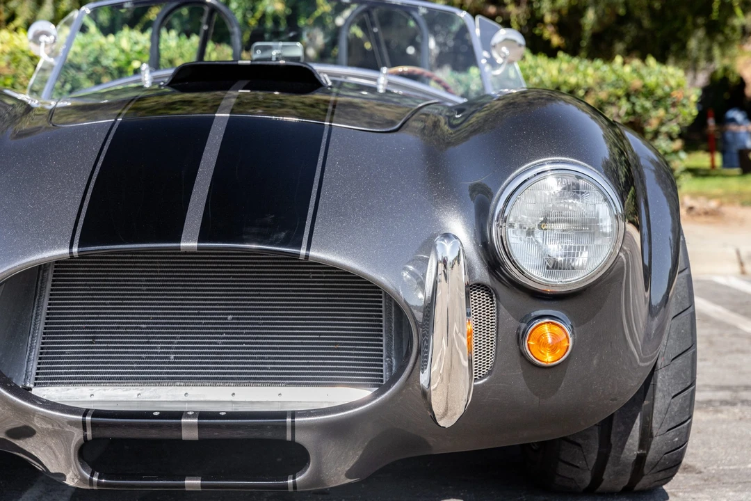Shelby Cobra Replica - Image 13 of 31
