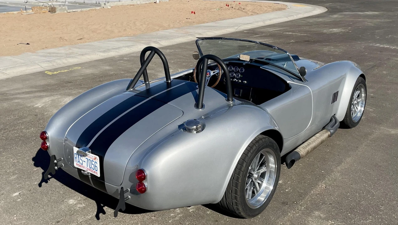 Shelby Cobra Replica - Image 20 of 31