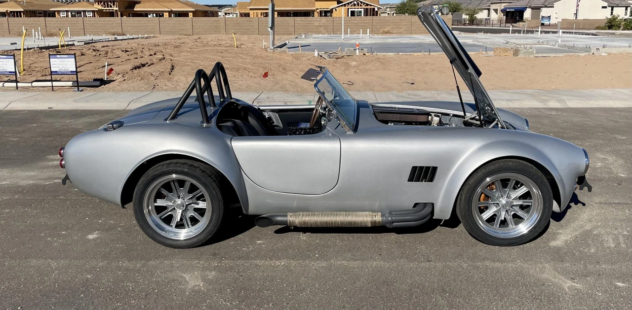 Shelby Cobra Replica - Image 30 of 31