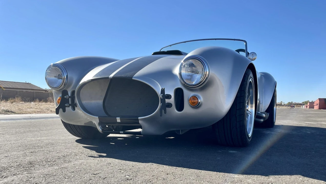 Shelby Cobra Replica - Image 6 of 31