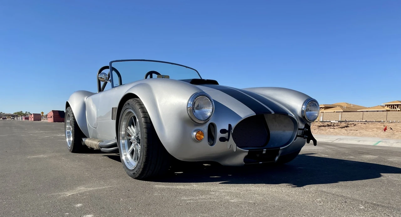 Shelby Cobra Replica - Image 14 of 31