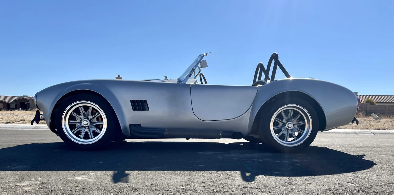 Shelby Cobra Replica - Image 28 of 31