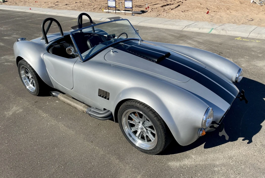 Shelby Cobra Replica - Image 12 of 31