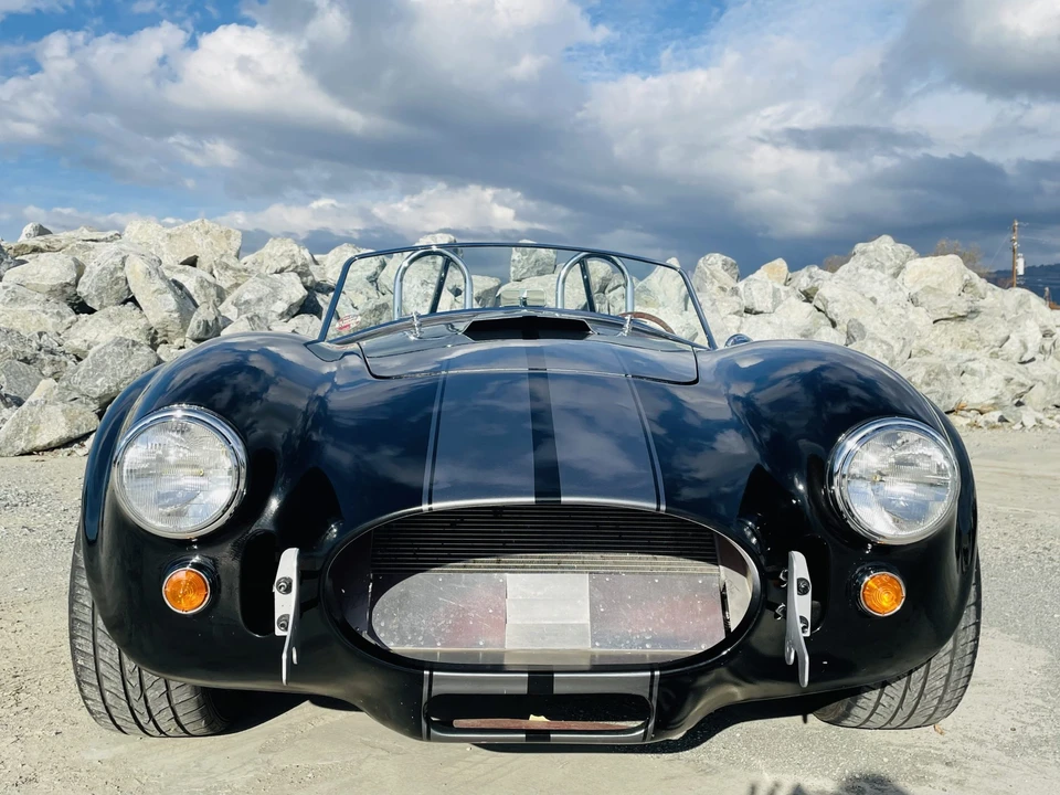 Shelby Cobra Replica - Image 6 of 31