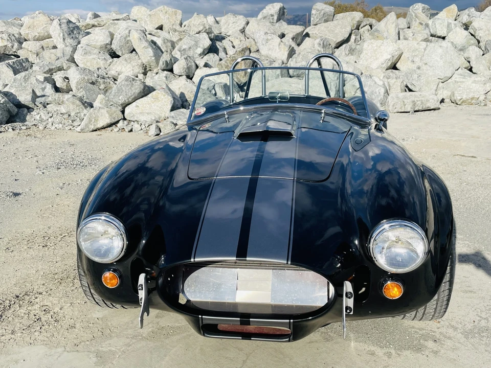 Shelby Cobra Replica - Image 5 of 31