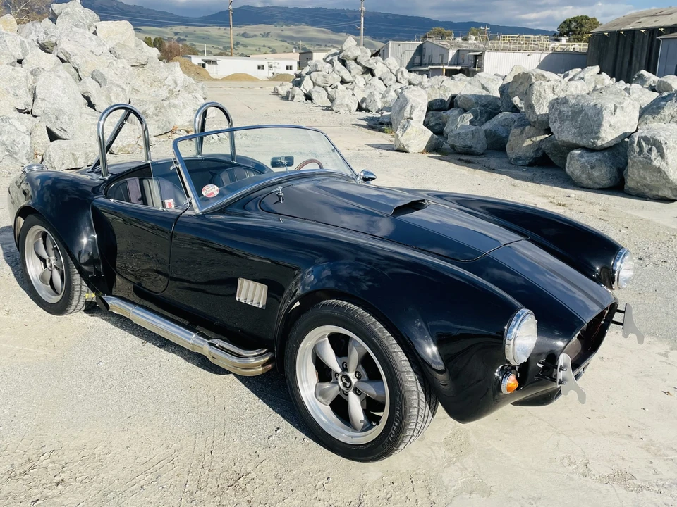 Shelby Cobra Replica - Image 10 of 31