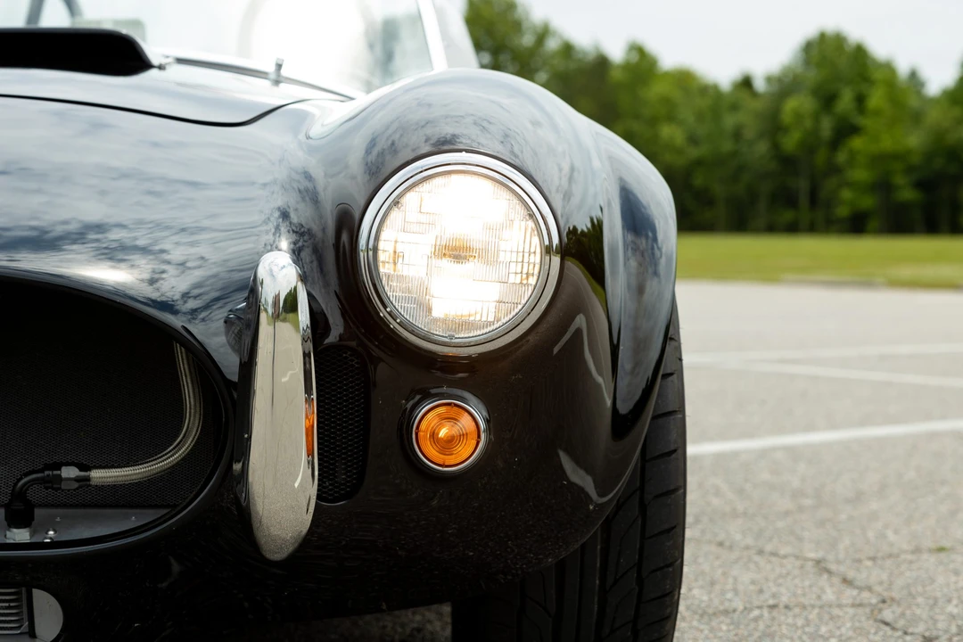 Shelby Cobra Replica - Image 14 of 31