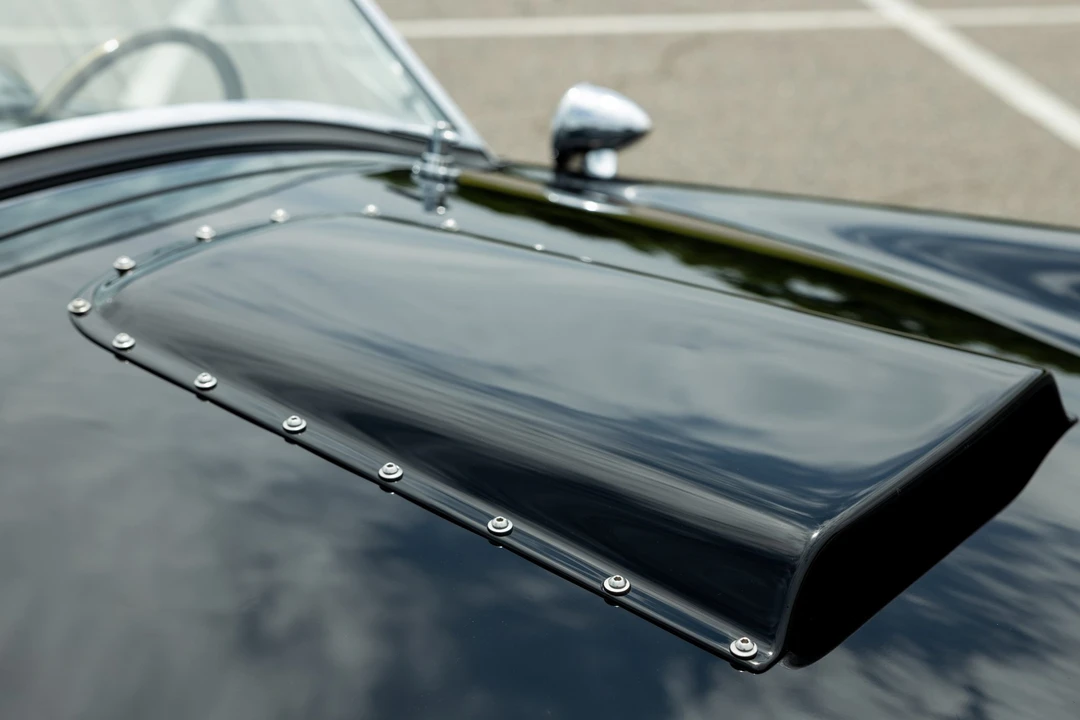 Shelby Cobra Replica - Image 15 of 31