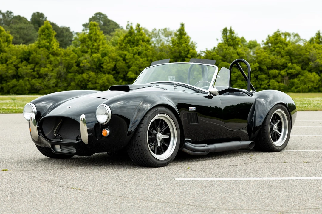 Shelby Cobra Replica - Image 2 of 31