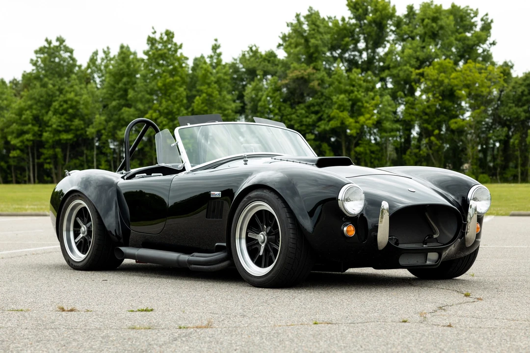 Shelby Cobra Replica - Image 4 of 31