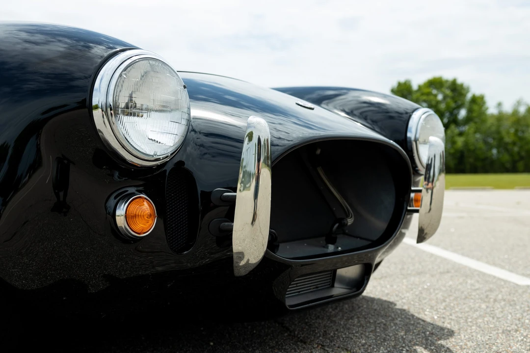 Shelby Cobra Replica - Image 11 of 31