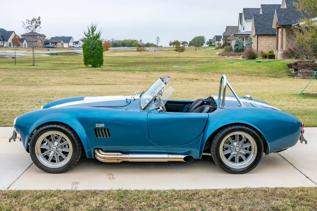 Shelby Cobra Replica - Image 4 of 31