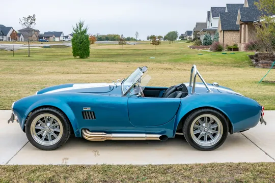 Shelby Cobra Replica - Image 4 of 31