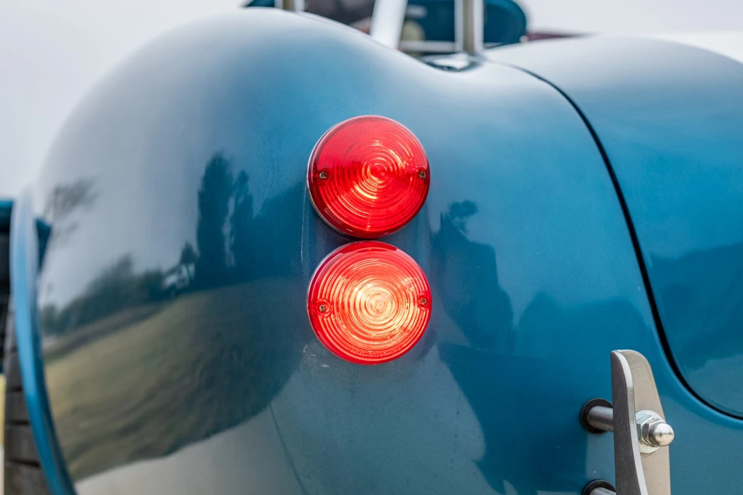 Shelby Cobra Replica - Image 11 of 31