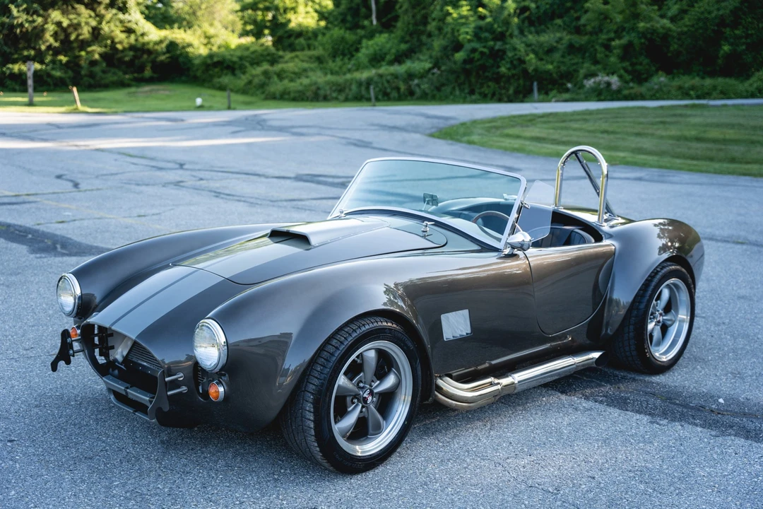 Shelby Cobra Replica - Image 3 of 31