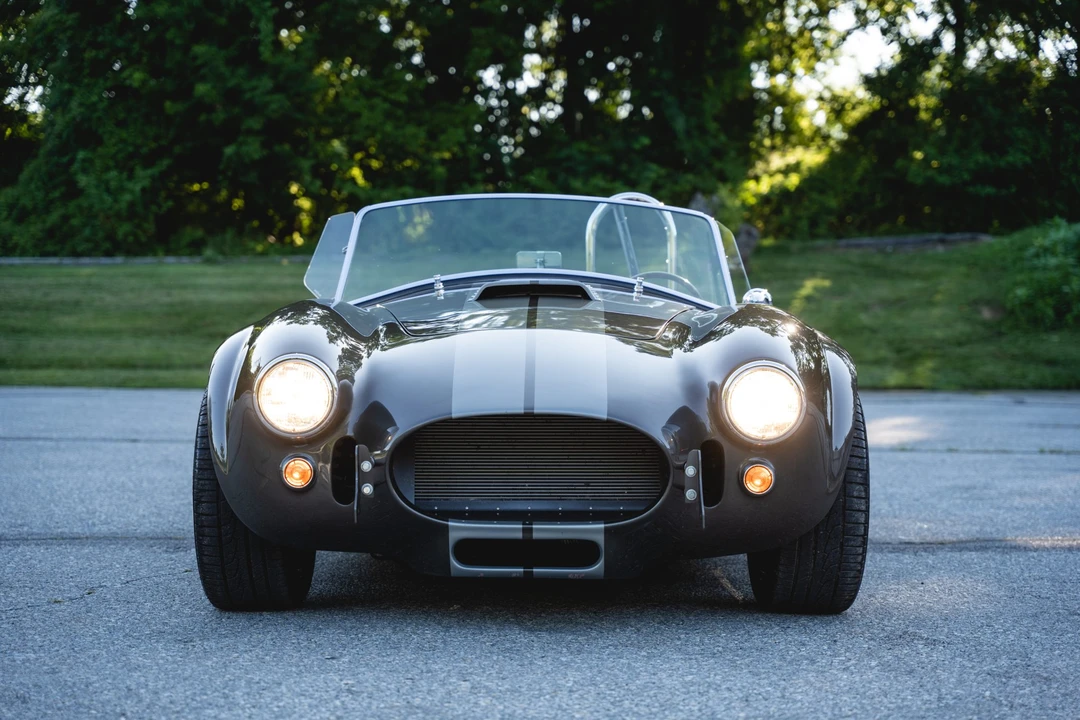 Shelby Cobra Replica - Image 15 of 31