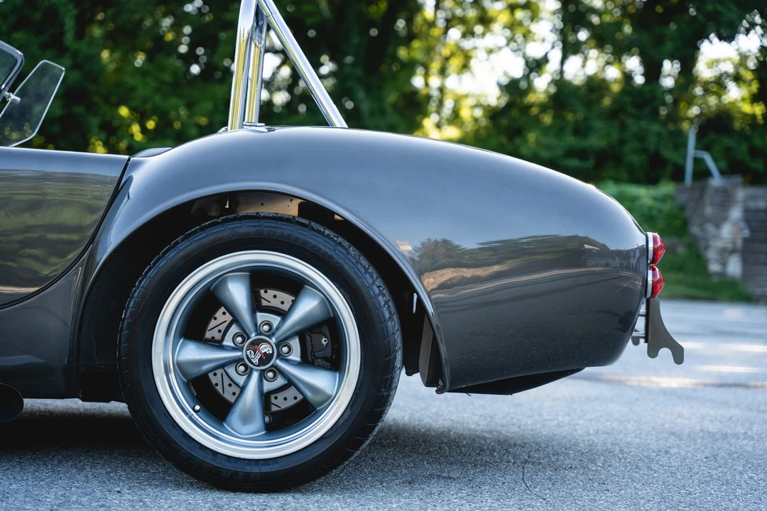 Shelby Cobra Replica - Image 30 of 31
